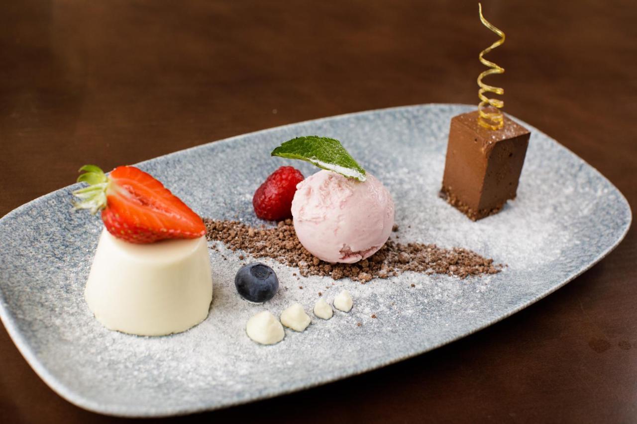 Ommaroo Hotel Saint Helier Ngoại thất bức ảnh
