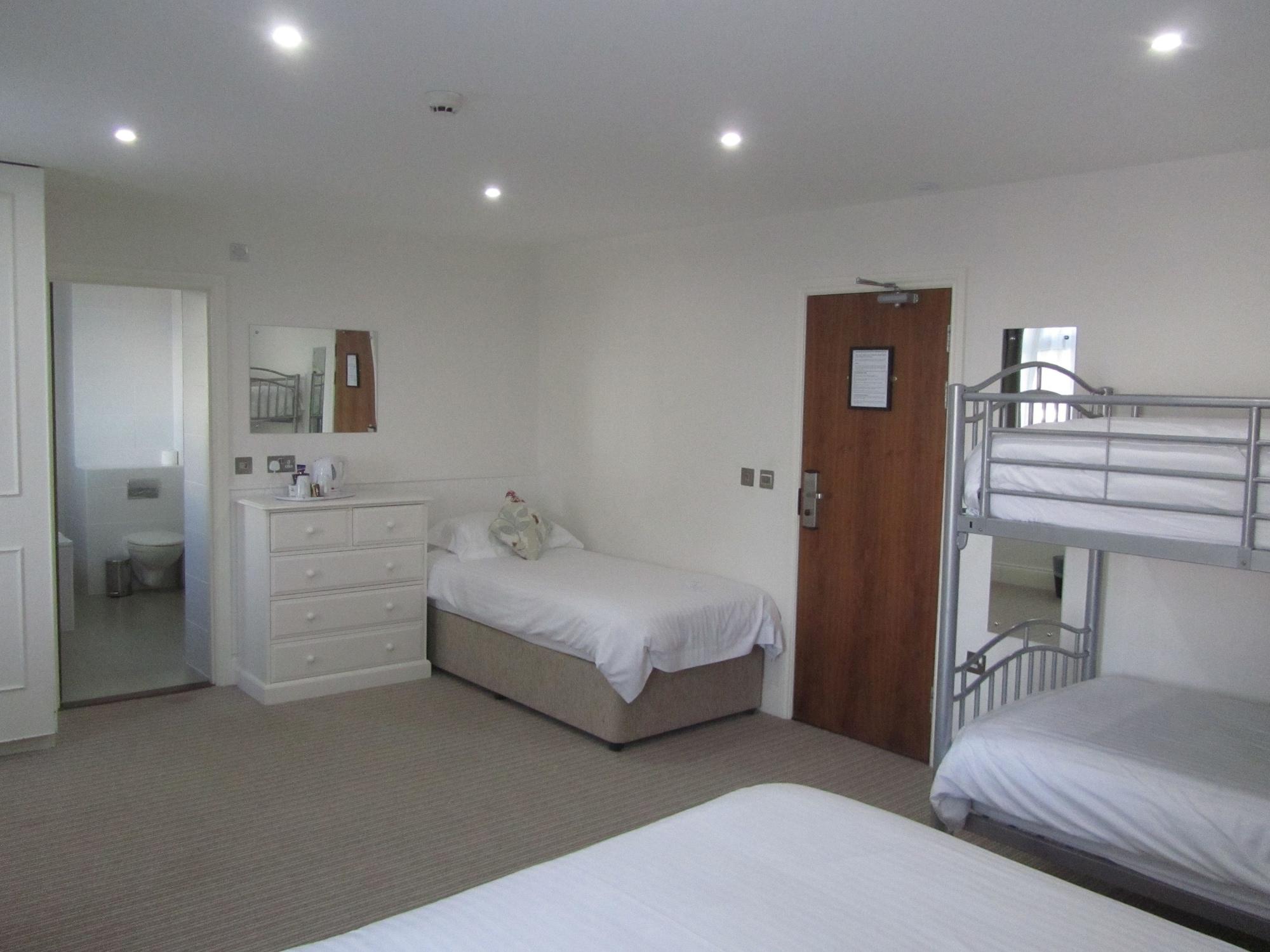 Ommaroo Hotel Saint Helier Ngoại thất bức ảnh