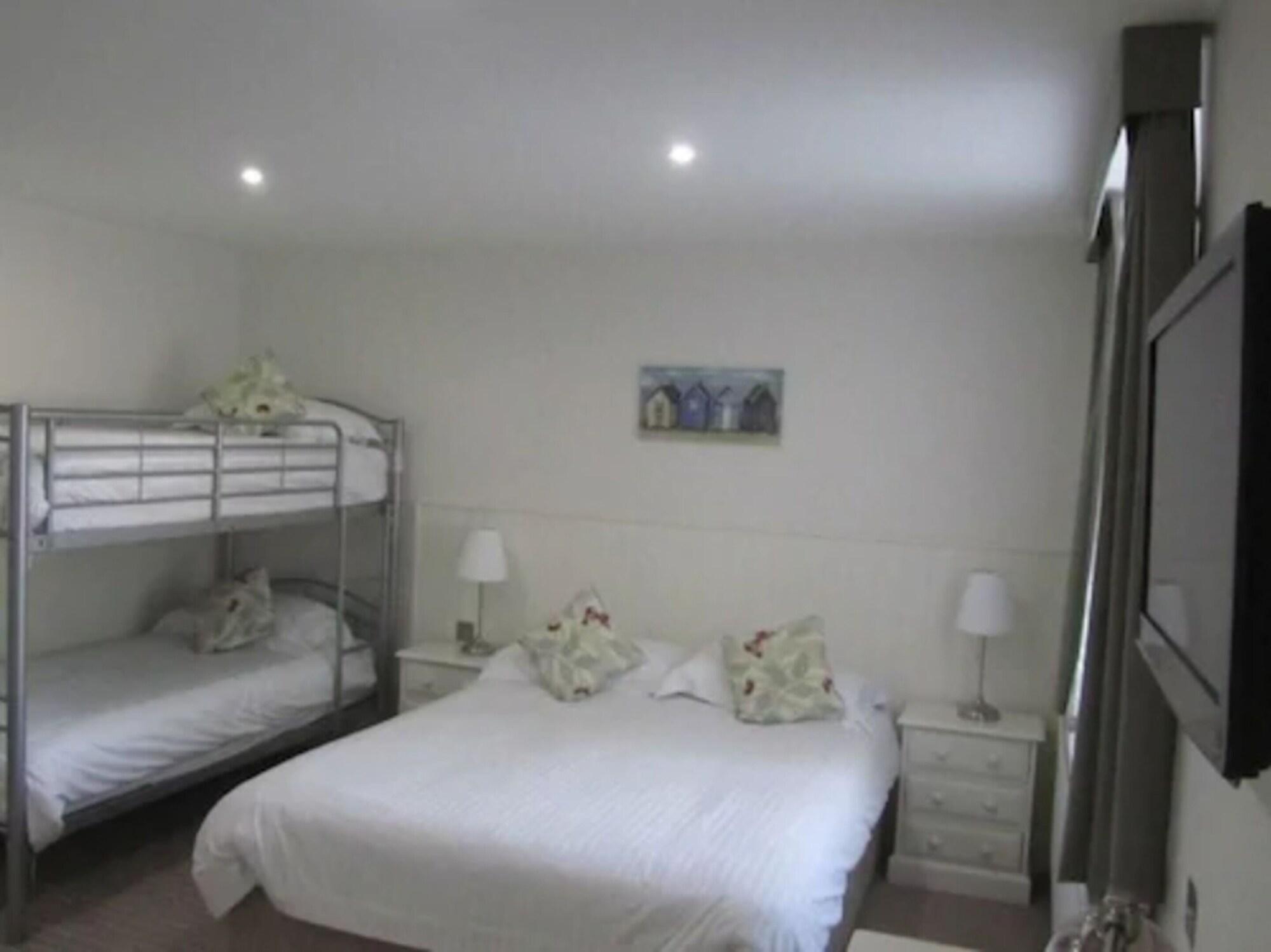 Ommaroo Hotel Saint Helier Ngoại thất bức ảnh