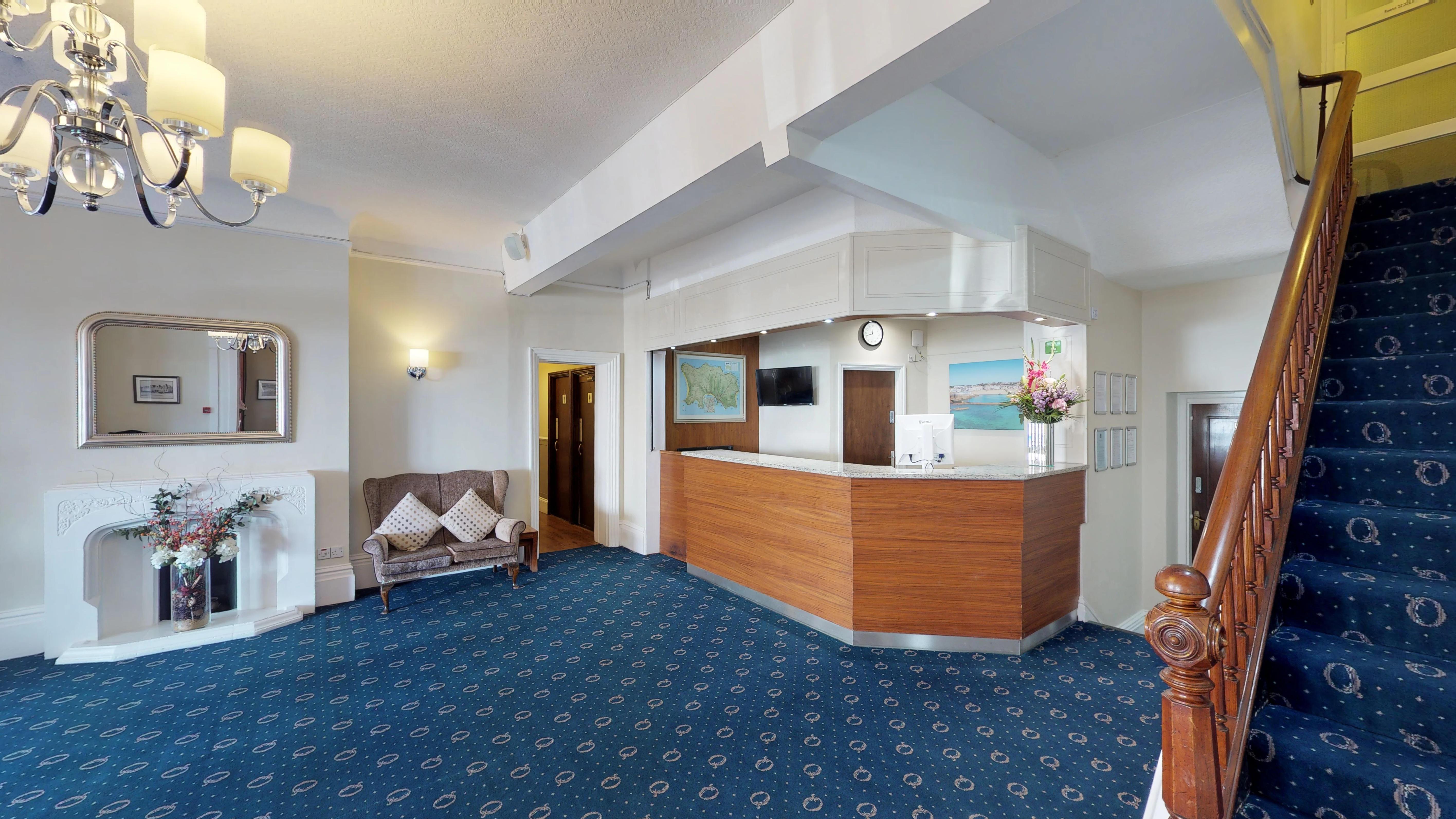 Ommaroo Hotel Saint Helier Ngoại thất bức ảnh
