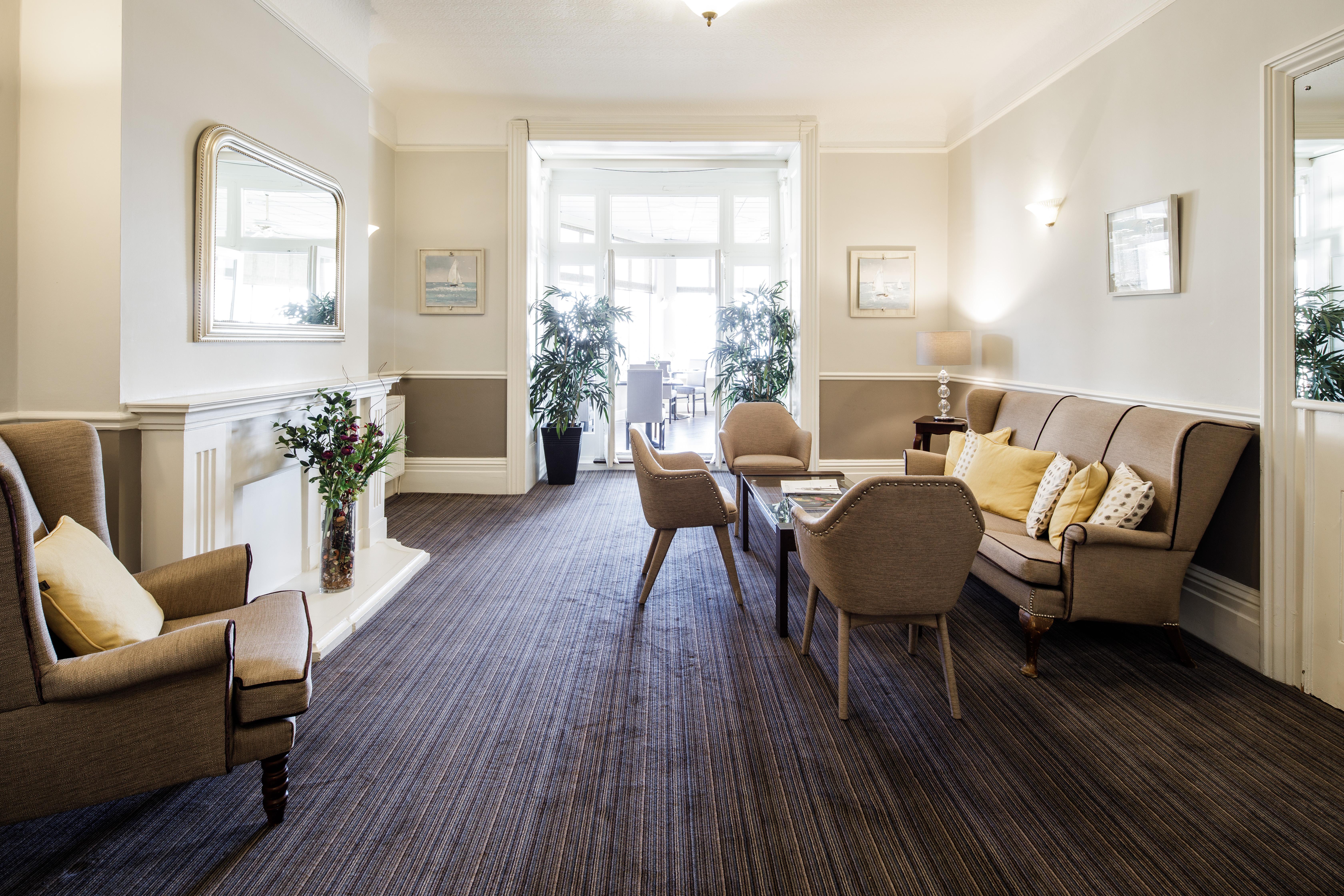Ommaroo Hotel Saint Helier Ngoại thất bức ảnh