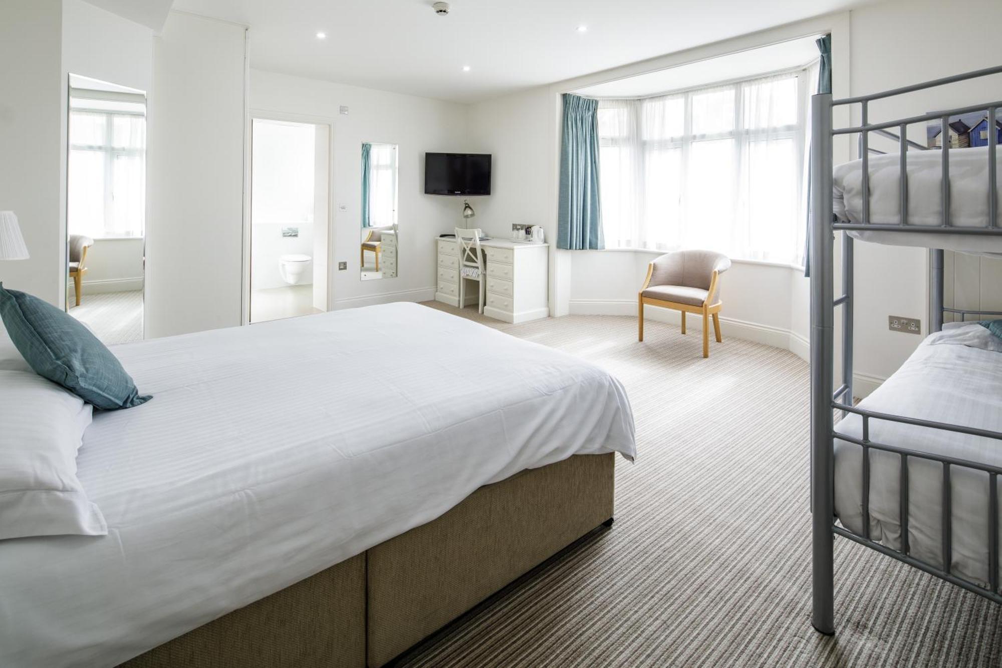 Ommaroo Hotel Saint Helier Phòng bức ảnh